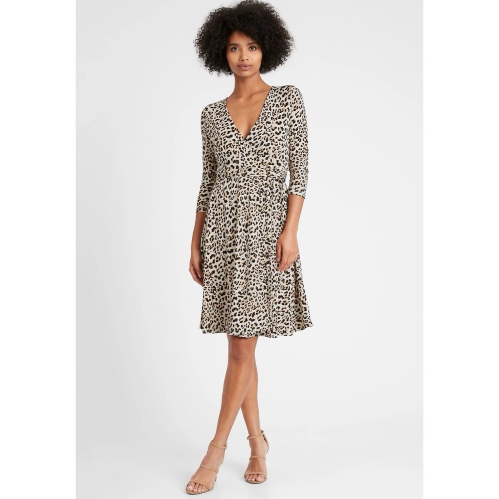 Banana Republic Wrinkle-Resistant Wrap Dress SMALL Work Office